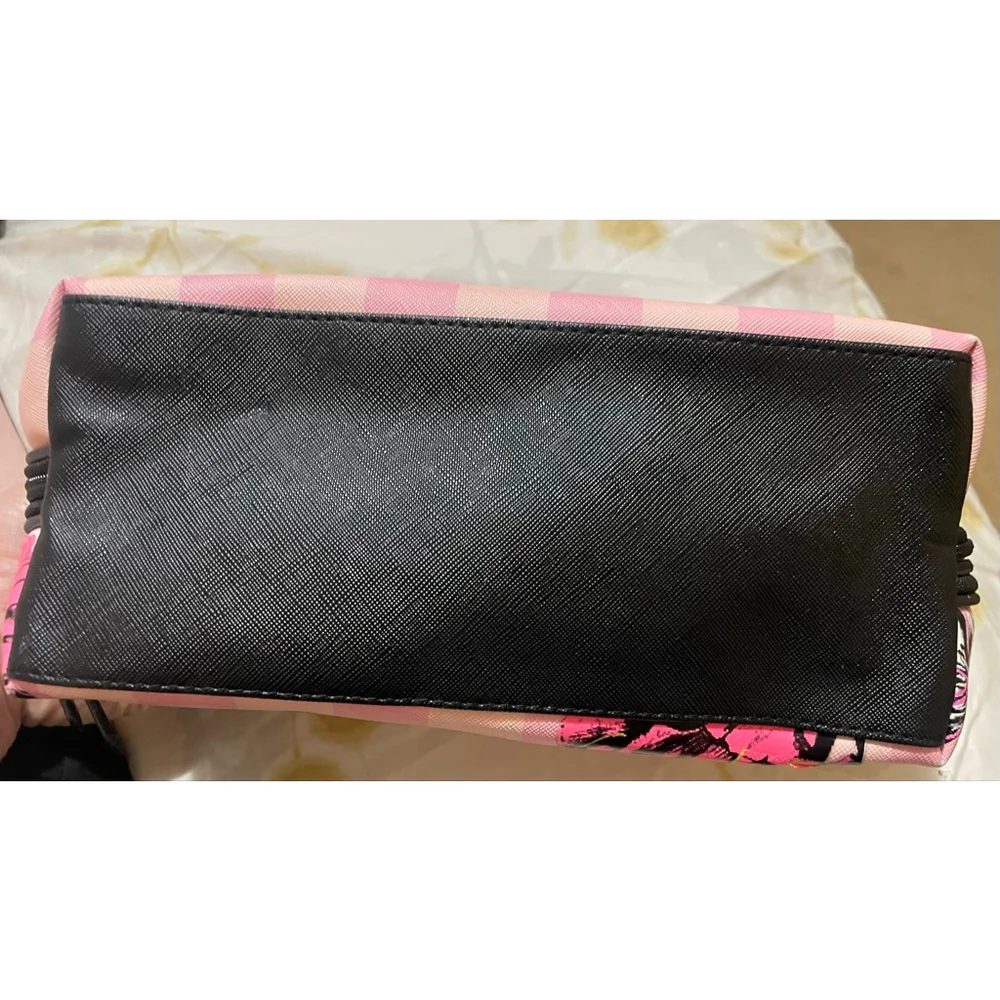 Women's Victoria's Secret Cosmetic Bag One Size Pink Black Floral